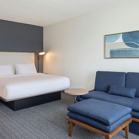 Courtyard By Marriott Little Rock Downtown Hotel Exterior photo